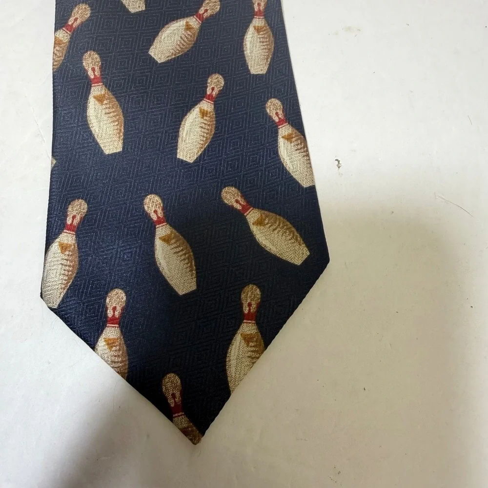 A. Rogers Mens Bowling Pin Novelty Tie Navy Blue Silk House Handmade Korea